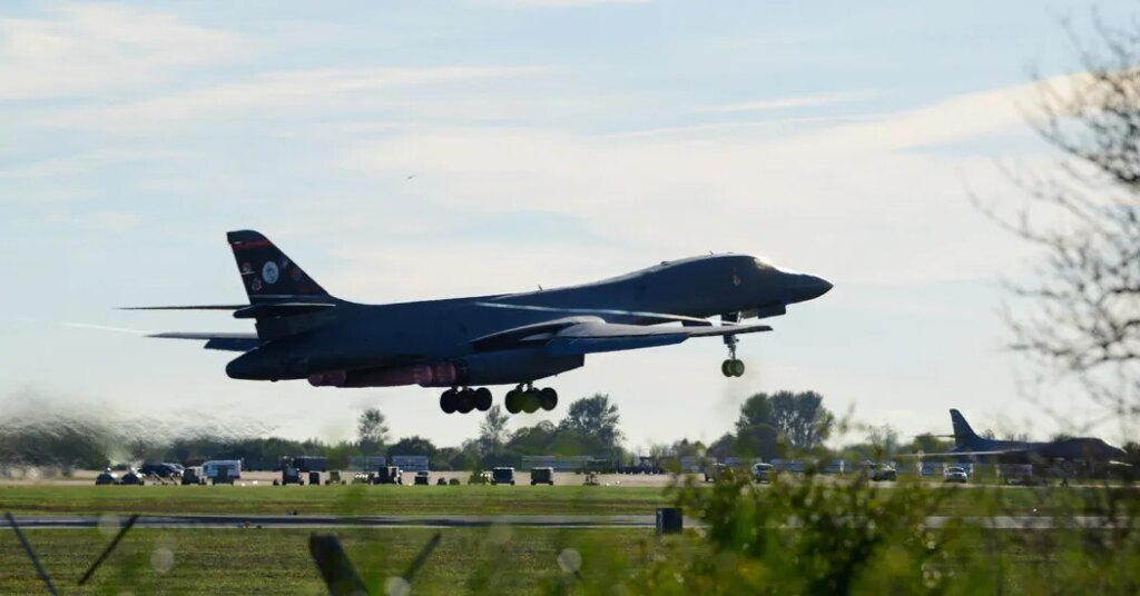 U.S. Rushes to Withdraw Bombers From U.K. Air Base After New Threats