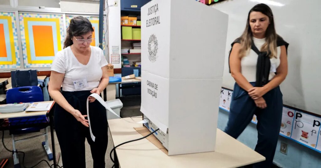 Lula and Bolsonaro Head to Runoff for Brazil’s Presidency