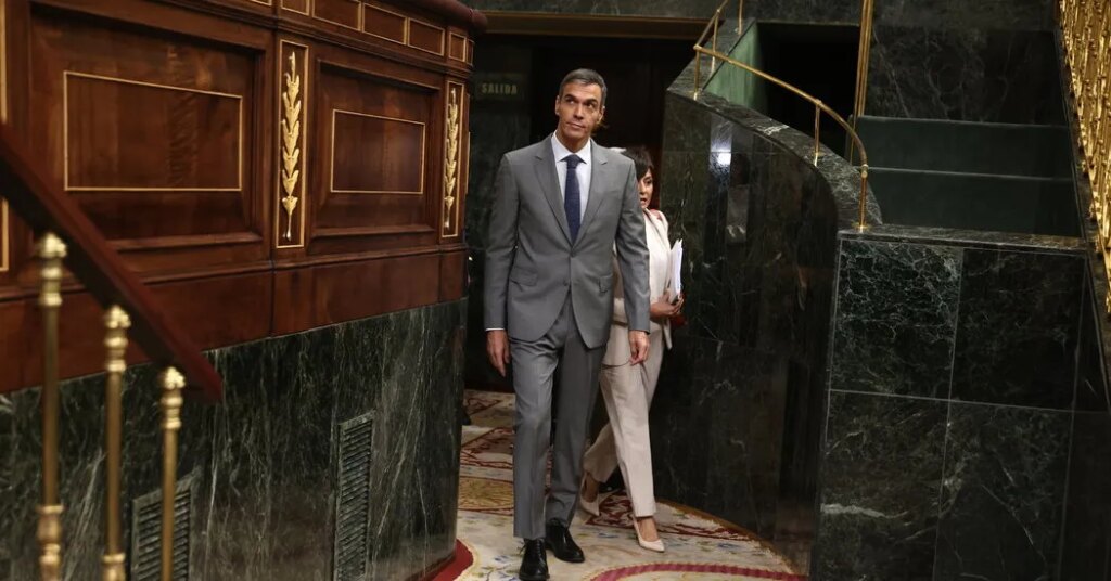 Spain Is to Hold Early Elections After Housing Crisis Topples Government