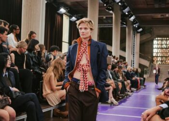Fashion Says Wear Your Bra as a Top