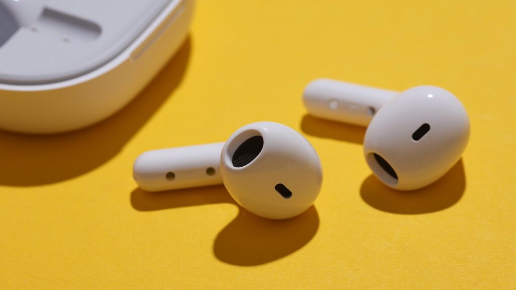 The Case Against Wearing Headphones in Public