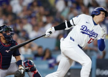 Ailing Shohei Ohtani providing only a wasted at-bat for Dodgers in NLDS