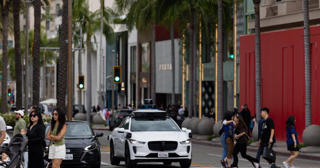 L.A. now has more driverless cars, involved in more crashes. A look at the data