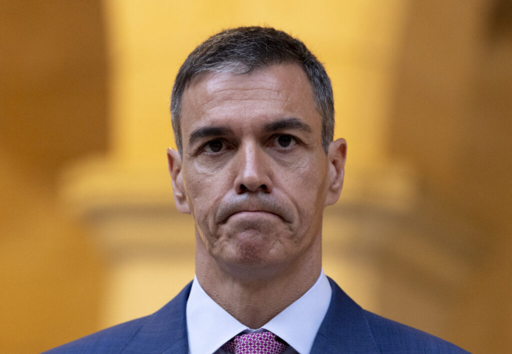 Spain’s Pedro Sánchez, main critic of Trump in Europe, calls snap elections