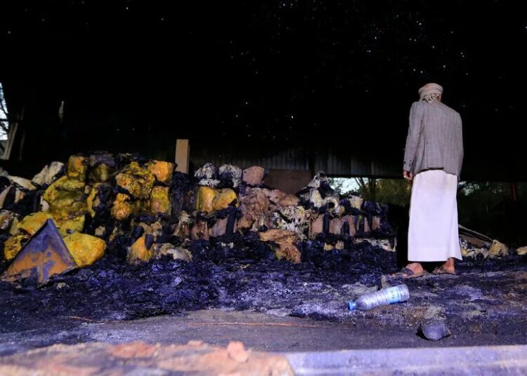 Saudi and Yemeni Forces Attack to Retake Control of Red Sea Coast