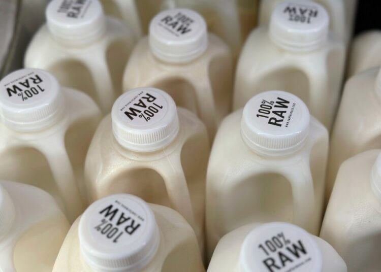 Pediatricians renew their call for a ban on raw milk