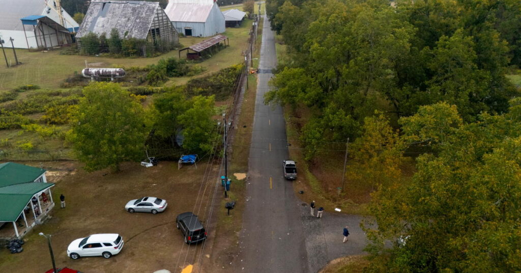 2 killed, dozens hurt as gunfire erupts at homecoming block party in Georgia