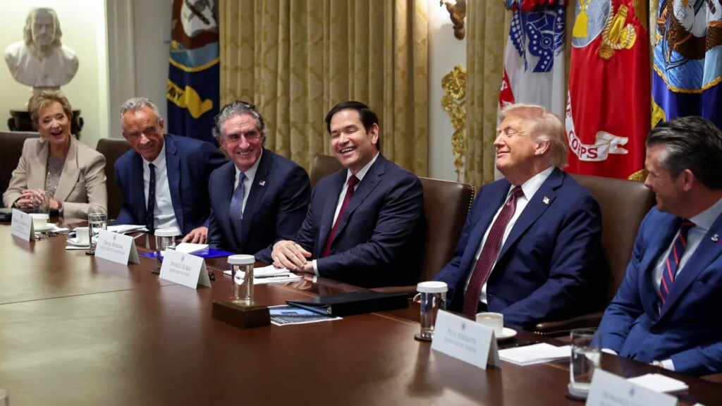 Nobel winner startled as Trump’s ‘cesspit’ of scandals pushes even WSJ to its ‘gag level’