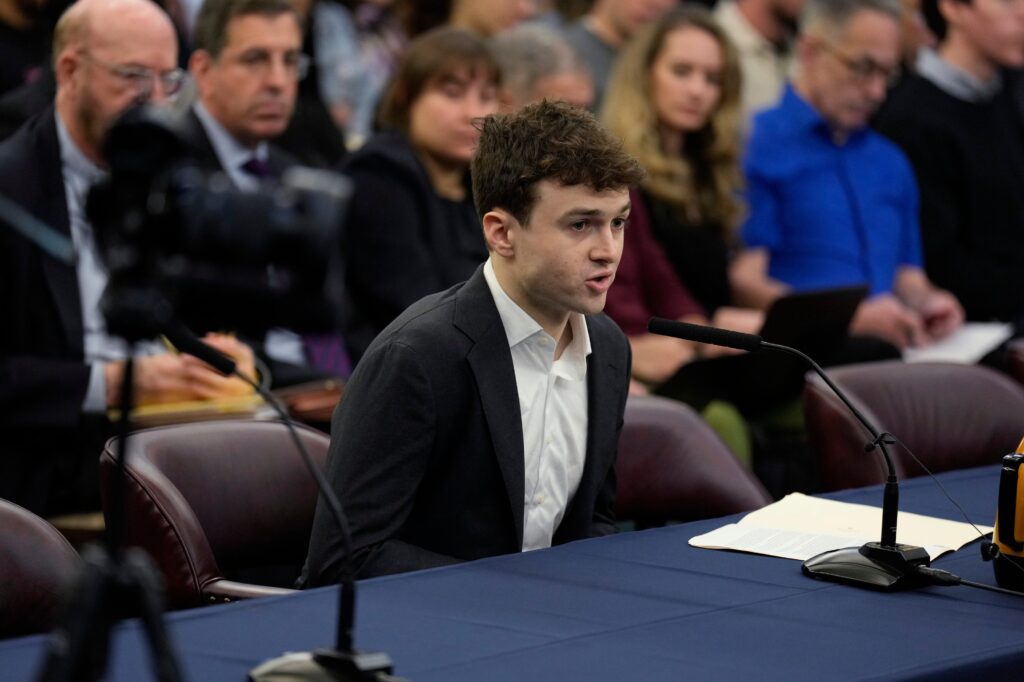 Tech workers who resigned tell New York City Council that AI is moving too fast