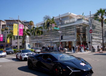 Luxury-car buyers who use ‘Montana loophole’ to dodge California taxes are target of new law