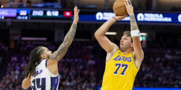 Luka Doncic scores 21 as Lakers unveil new defense in preseason win over Kings