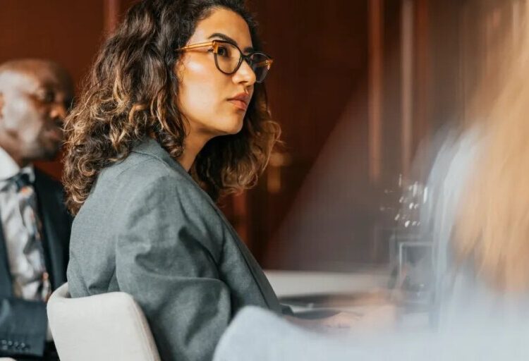 Women top lawyers now out-earn men by 16% at America’s biggest companies—even as their share of the job slips