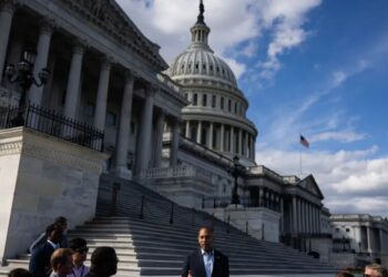 Democrats Eyeing the House Face a Conundrum: Rent or Buy?