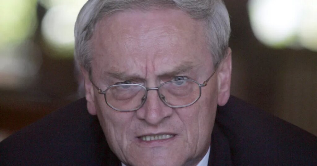 German Officials Arrest Former Spy Chief on Espionage Charges