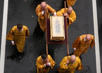 The mysterious case of Russian troops and a saintly hand fragment