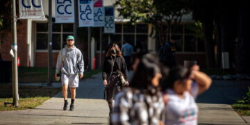 Rural California community college students want bachelor’s degrees but have few options, report says