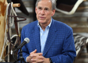 In Texas governor’s race, Abbott spends big to try to stay in office