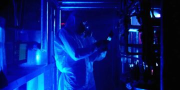 Something About Russia Insisting Everything Is Fine After the Lab Leak Death Is Making Us Nervous