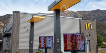 $5 meals, $6 combos and fewer visits: McDonald’s barrage of deals isn’t winning customers back