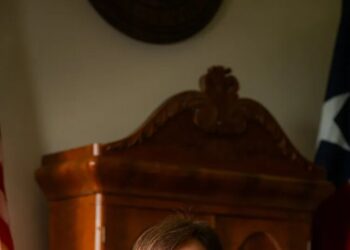Can Ken Paxton’s Estranged Wife Help Close the Deal With Texas Voters?