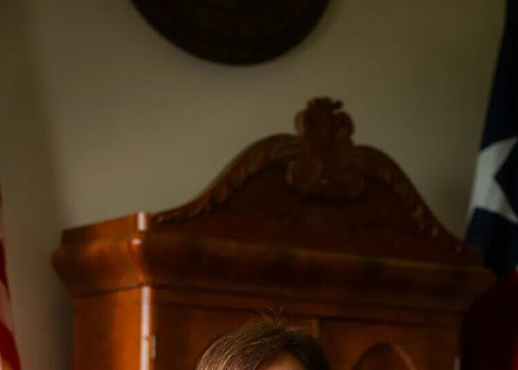 Can Ken Paxton’s Estranged Wife Help Close the Deal With Texas Voters?