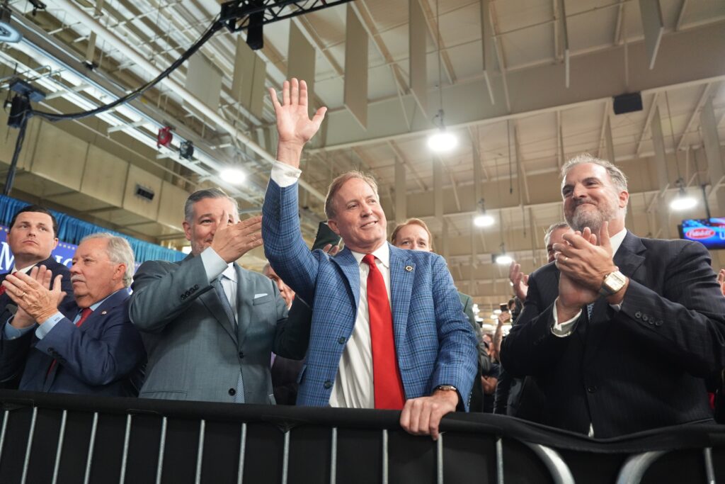 Half a billion dollars in GOP spending does little to move polls