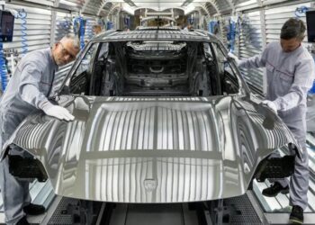 Porsche’s New Look: Pricier Cars and 25% Fewer Employees