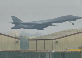 Pullout of B-1 bombers shows how an outgunned Iran is keeping the U.S. on edge