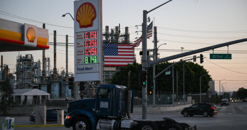 Los Angeles truckers agonize over $8 diesel prices