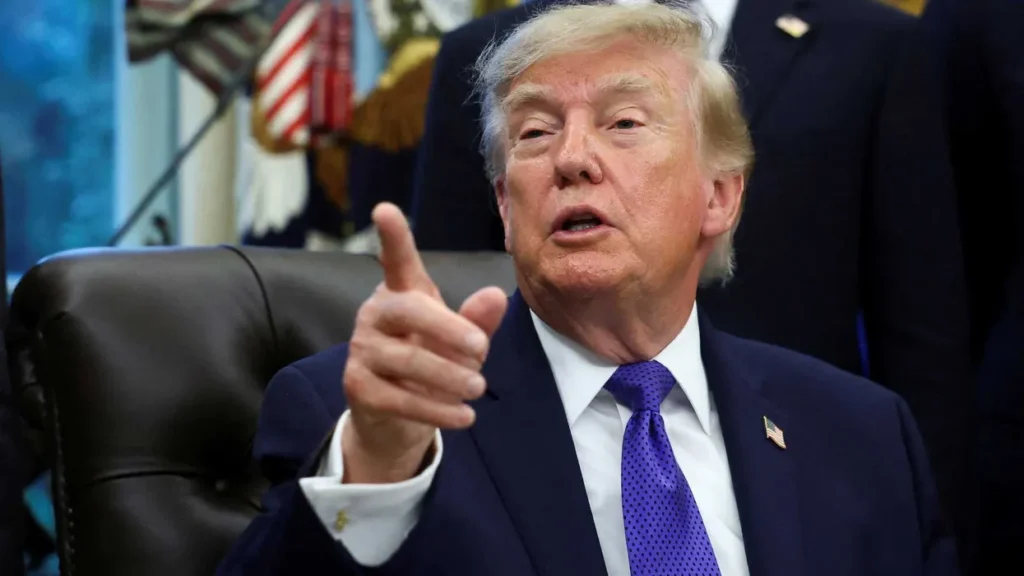 Trump uncorks ominous threat to besieged blue state’s leaders: ‘Leave the rest to us!’