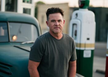 This singer has the best voice in Nashville. Why haven’t you heard of him?