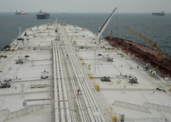 How a Shadow Economy in Asia Is Keeping Iranian Oil Flowing