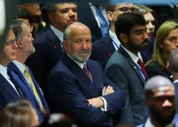 Probe launches after death of banker who exposed Howard Lutnick’s Epstein ties: report