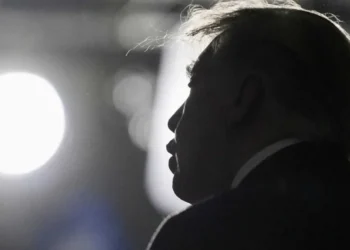 Body language expert unnerved as Trump’s ‘take out’ LA remark shows zero signs of joking