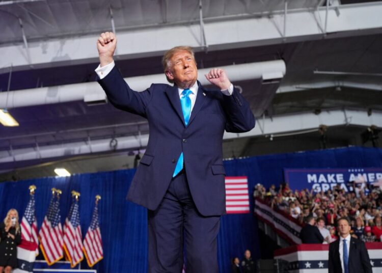 Trump gets caught in the weave and hands Democrats a target