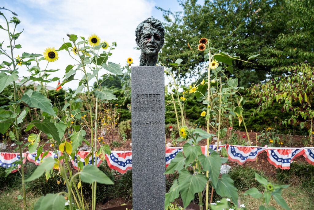 Bronze bust of Robert F. Kennedy is reported stolen from D.C. stadium site