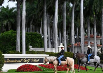 Trump says creating a new Camp David at his golf club is ‘a great idea’