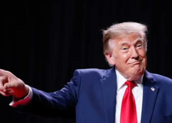 Camera operator catches Trump in awkward spot after he boasted about Texas crowd size