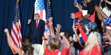 In Texas, Trump and Paxton Make for an Awkward Pair