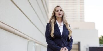Arizona Congressional Candidate Says She Was Raped While Fixing Sign