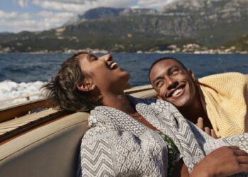Move over DINKs: SPLITs are the new financial power couple—they have two incomes, no kids yet and no joint bank account