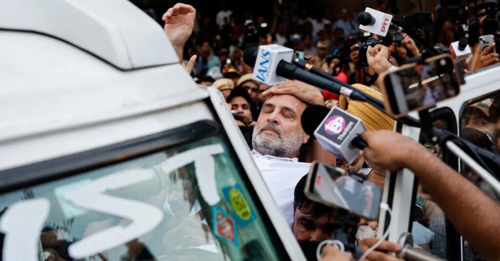 Indian Opposition Leaders Detained as Protests Over Voter Rolls Intensify