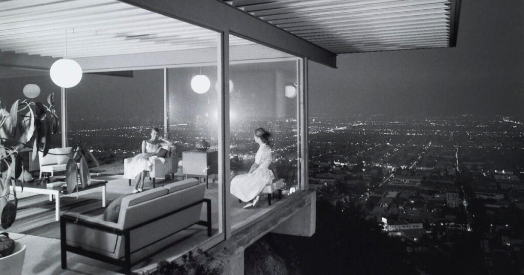 L.A.’s most iconic house can’t find a buyer. ‘It’s a pair of golden handcuffs’