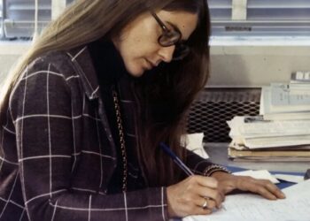 Before Computer Science Became a Boys’ Club, Margaret Hamilton Wrote the Code