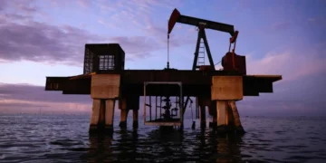 Trump officials bailing out of admin to cash in on Venezuela oil bonanza: WaPo