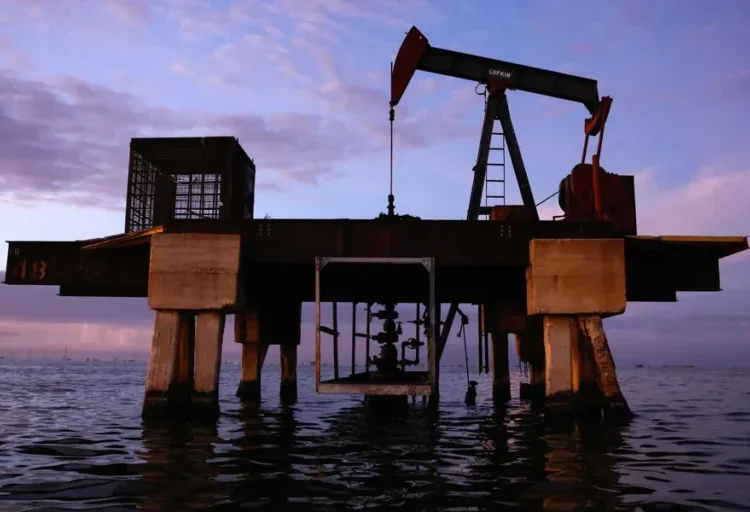 Trump officials bailing out of admin to cash in on Venezuela oil bonanza: WaPo
