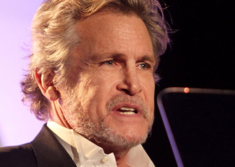 Michael Kearns, one of Hollywood’s first out gay actors and an AIDS activist, dies at 76