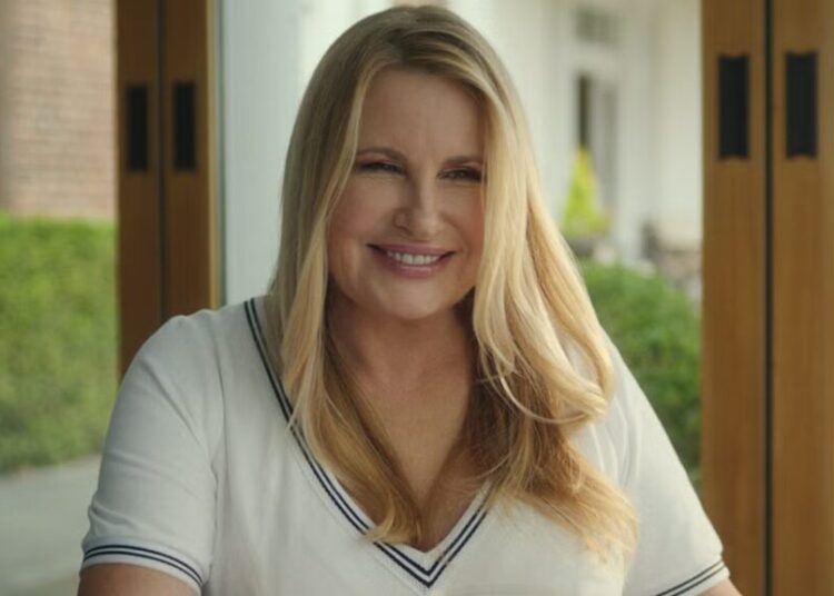 Jennifer Coolidge Returns for ‘The Watcher’ Season 2