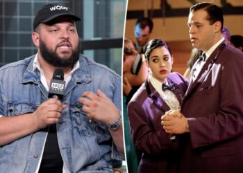 ‘Mean Girls’ star Daniel Franzese shows off 135-pound weight loss in shirtless photo — and reveals how he did it
