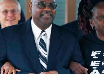 Curtis Flowers Has Died at 56. His Case Became a Symbol of Racial Bias.